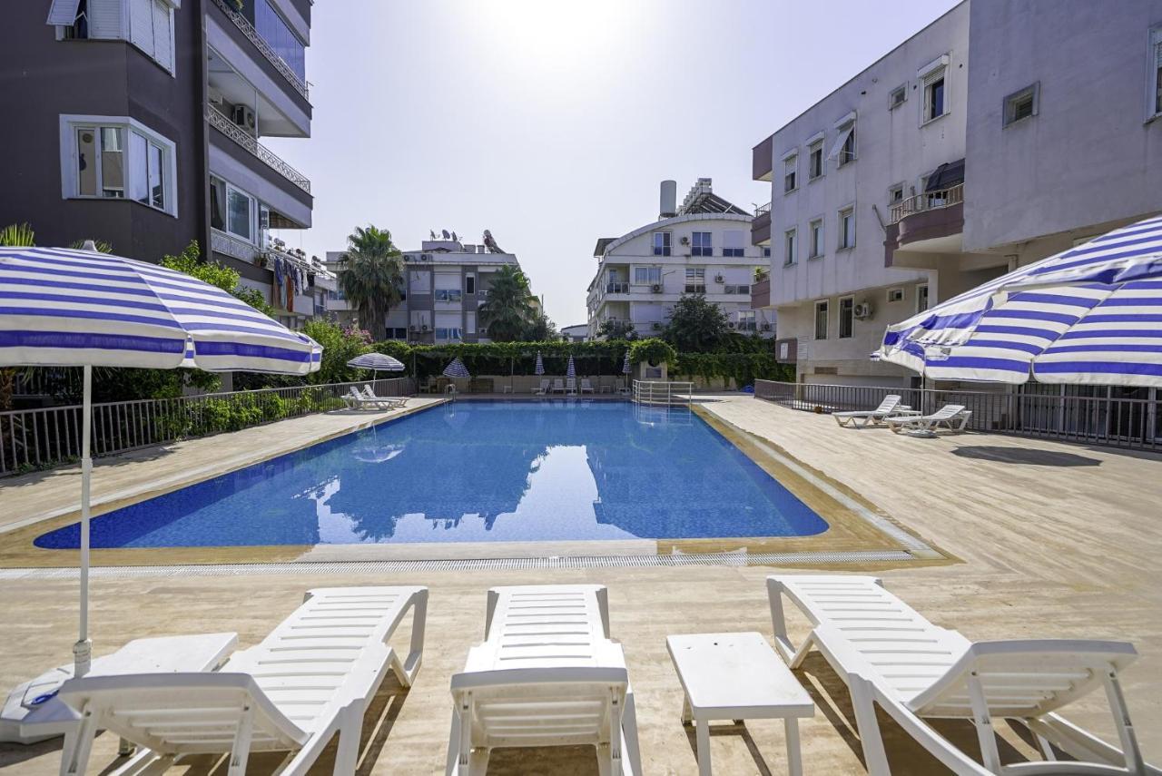 Vibrant Flat With Lovely Balcony In Muratpasa Antalya Ngoại thất bức ảnh